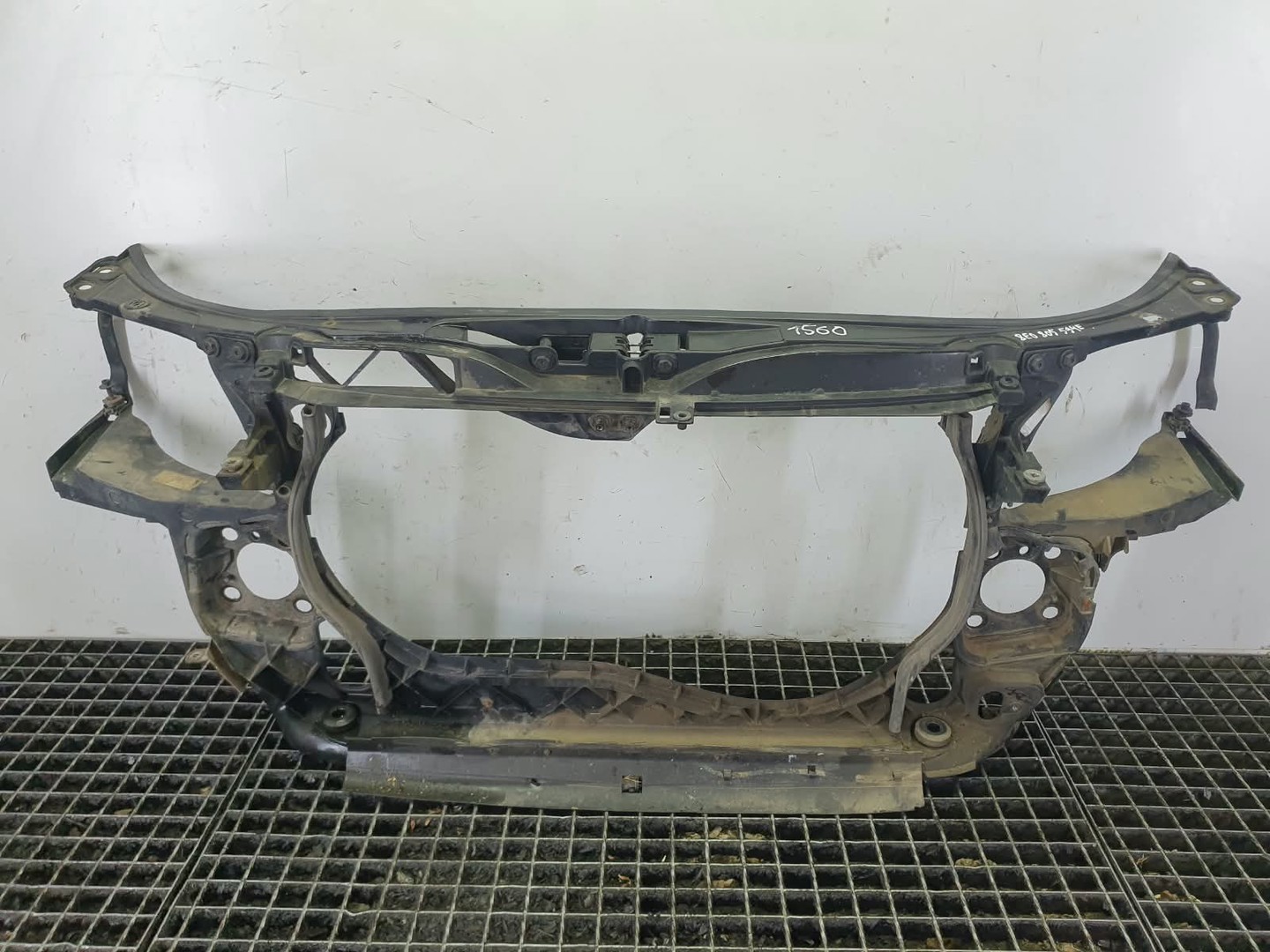Trager 8e0805594e Audi A4 B7 (2004 - 2008)