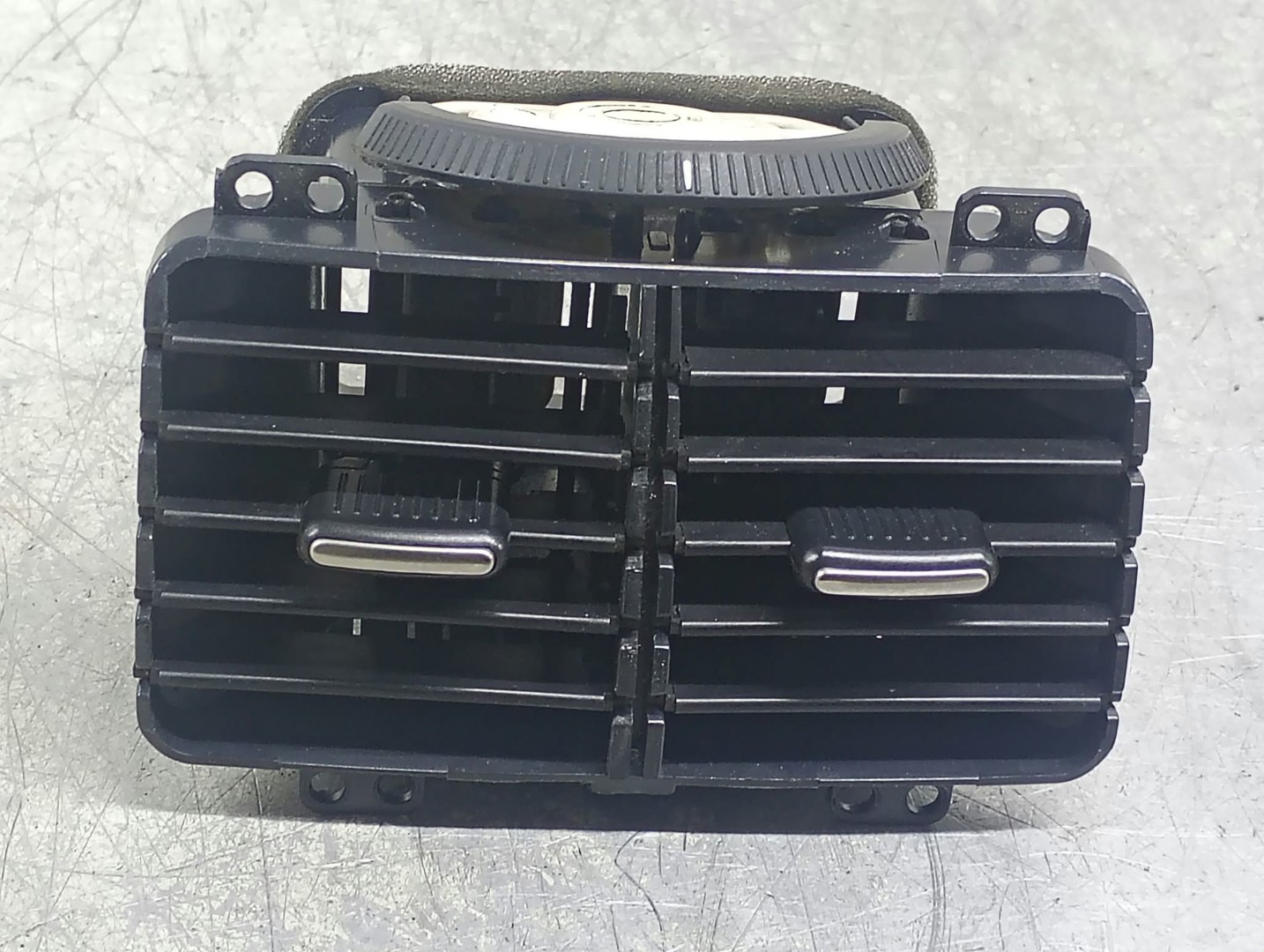 Grila ventilatie 1K0819203 Volkswagen Golf 6 (2008 - 2015)