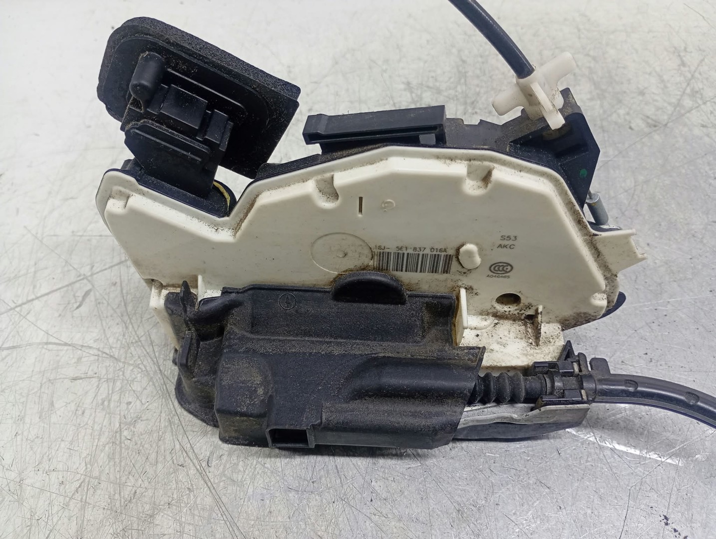 Broasca dreapta fata 5E1837016A Skoda Octavia 3 (2013 - 2017)
