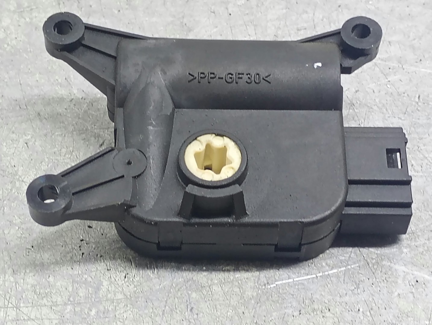 Motoras clapeta mixaj aer 3C0907511A Volkswagen Golf 6 (2008 - 2015)