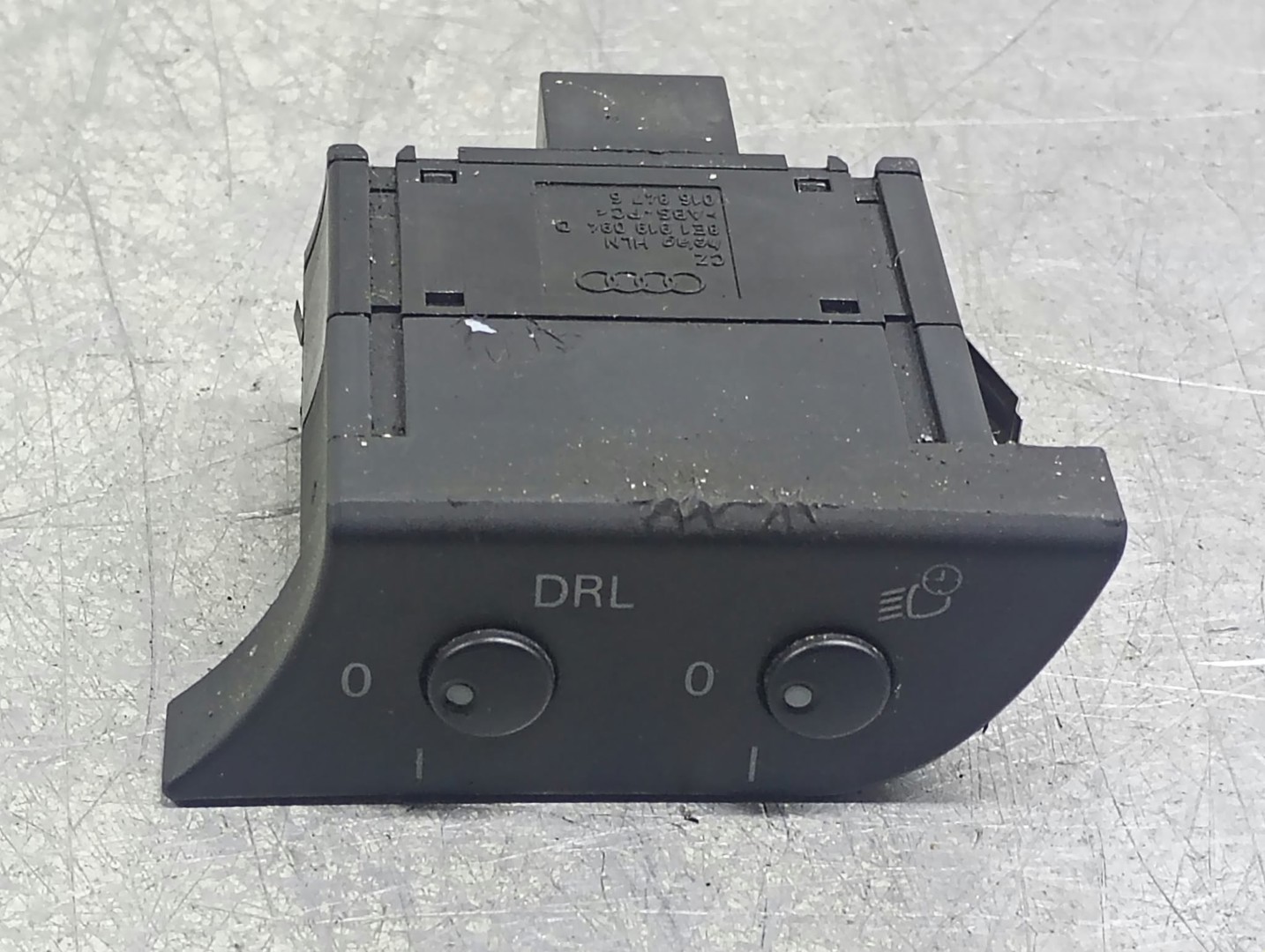 Panou butoane 8E1919094 Audi A4 B7 (2004 - 2008)