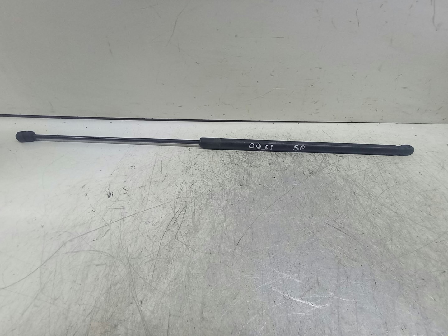 Amortizor capota 3C0823359A Audi A4 B7 (2004 - 2008)